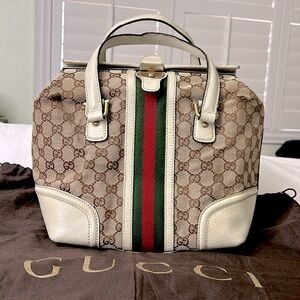 🖤Vintage Gucci Boston bag with a dust bag